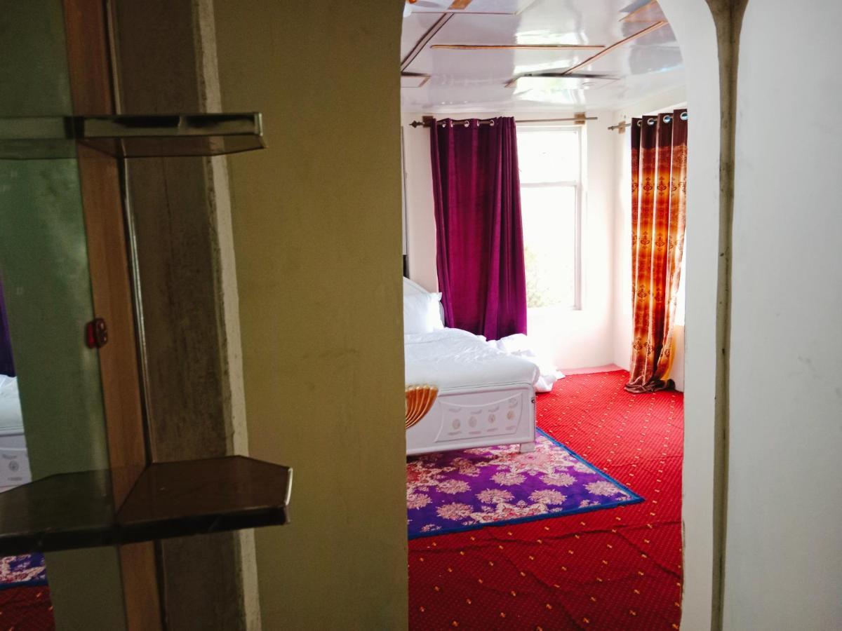 GOLDEN IBEX Guesthouse Skardu Extérieur photo