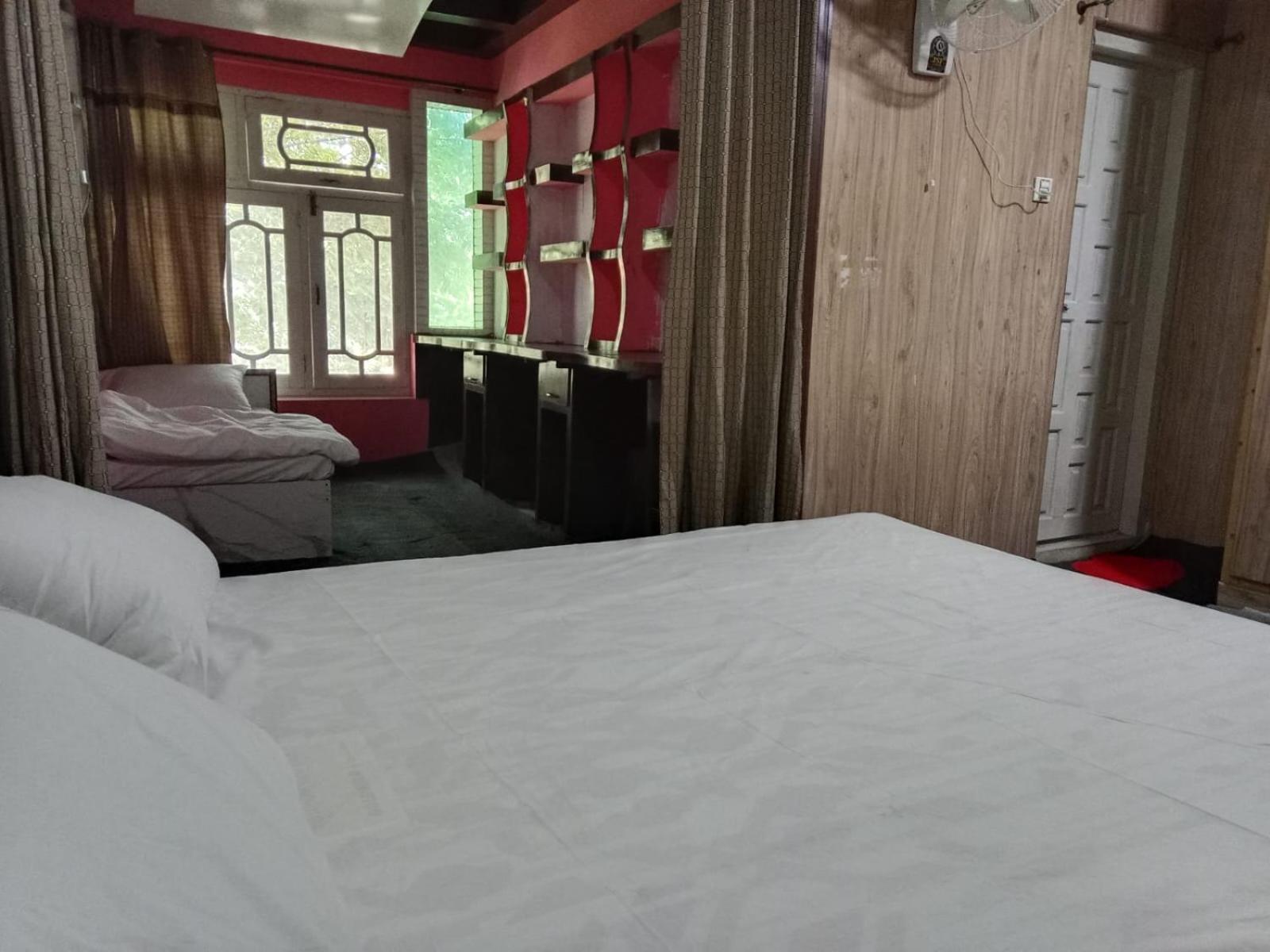 GOLDEN IBEX Guesthouse Skardu Extérieur photo